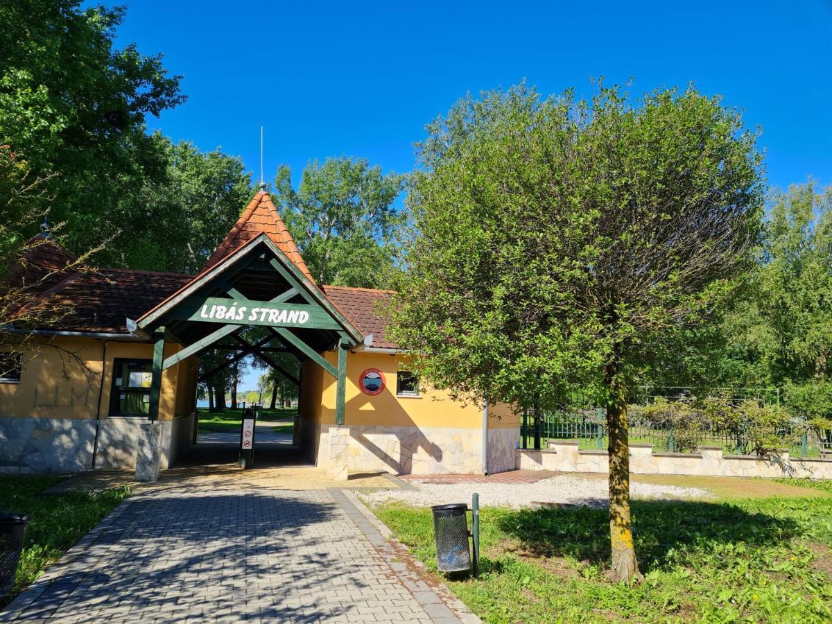Ginger House Apartment Кестхей Екстер'єр фото