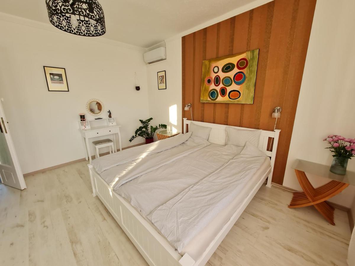 Ginger House Apartment Кестхей Екстер'єр фото