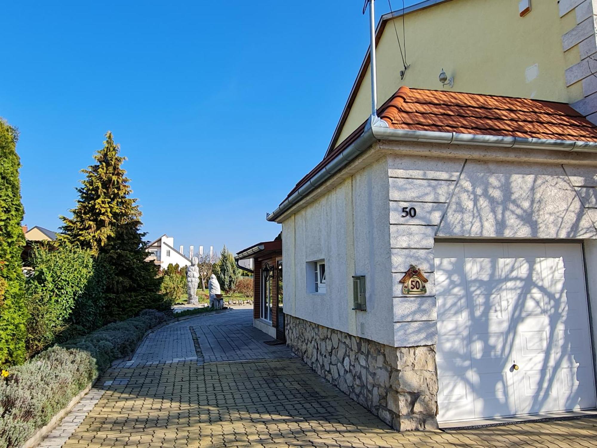 Ginger House Apartment Кестхей Екстер'єр фото