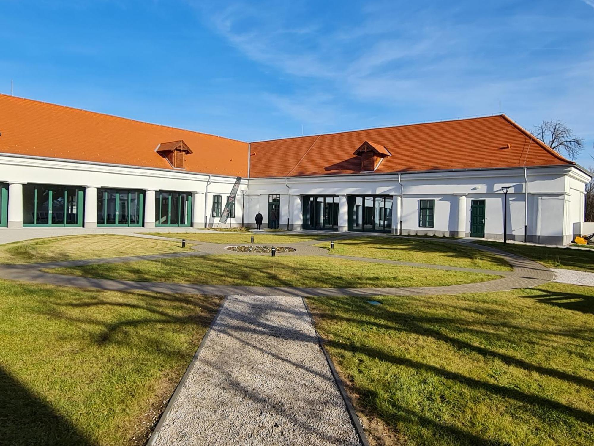 Ginger House Apartment Кестхей Екстер'єр фото